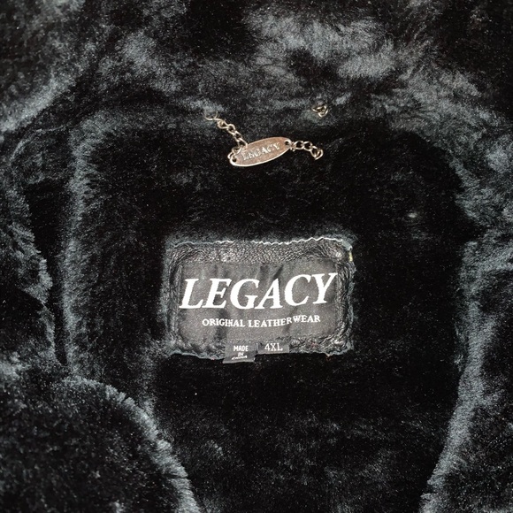 2 Leather Jackets - Picture 9 of 11